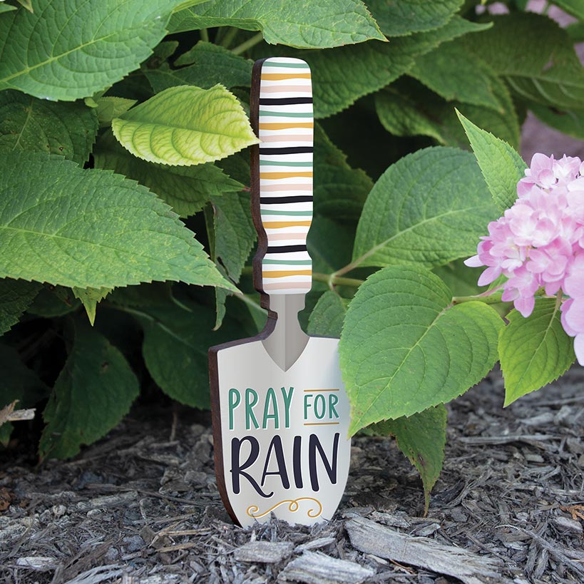 Garden_Shovel_Signs_Pray_for_Rain_2137450_zm1_2344683d-d701-4788-8863-76230e3eeffa